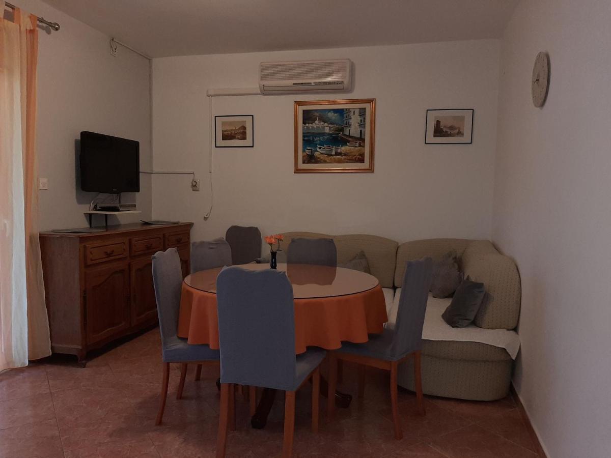 Apartments Jakov Mirce Exteriér fotografie